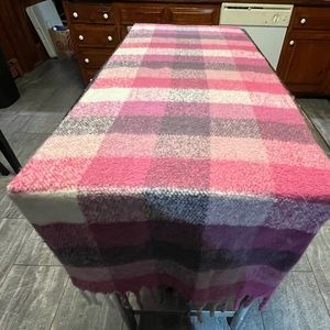 New - Steve Madden Scarf - 100% Polyester - 6 Feet Long! Very Soft!